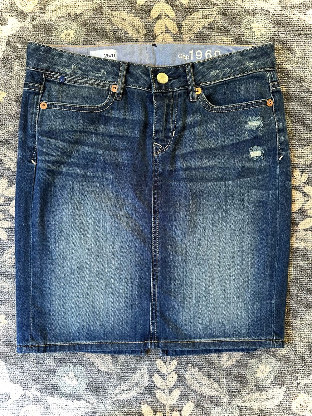 Gap 1969 Dark Vintage Blue Denim Distressed Mini Skirt Size 25/0
